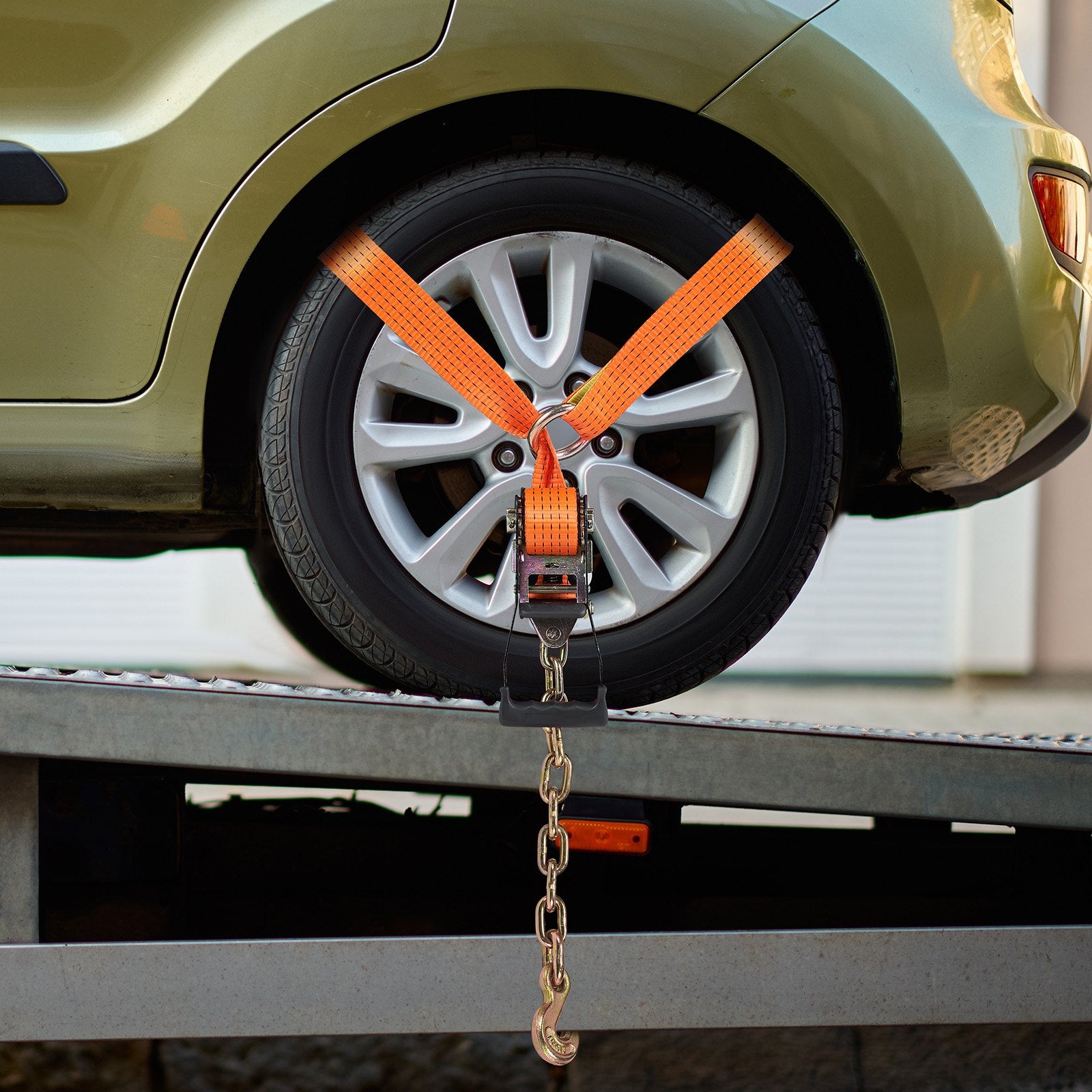 Heavy-Duty Car Tie Down Straps with Chain Hooks for Trailers – High Capacity, Durable Polyester, Secure and Easy Operation, 5865 lbs Capacity
