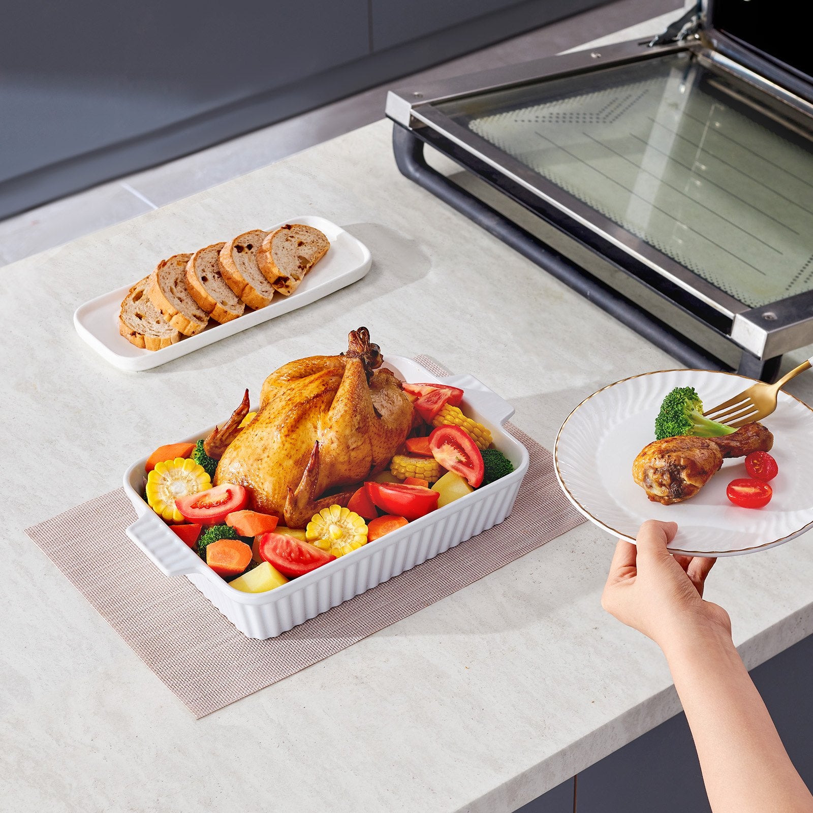 Large Ceramic Baking Dish with Double Handles for Oven - 9" x 13" Rectangular Pan Ideal for Lasagna, Casserole, and Holiday Serving