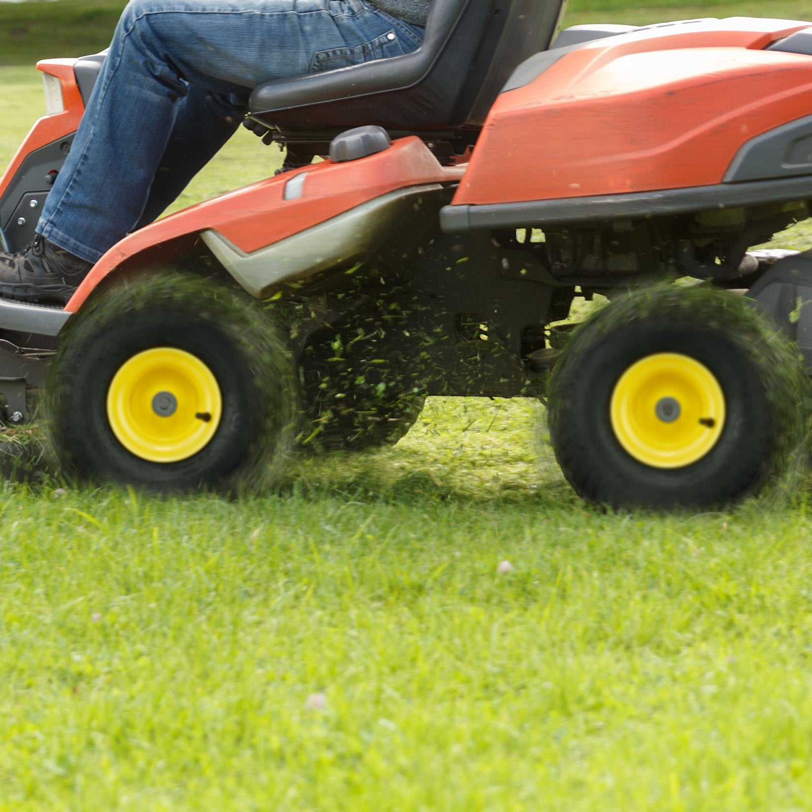 Durable 15x6-6" Lawn Mower Tire & Rim Set, 2-Pack - Tubeless S-Turf Pneumatic Tires with 3" Offset Hub, 16 Adapters, 3/4" Bushing