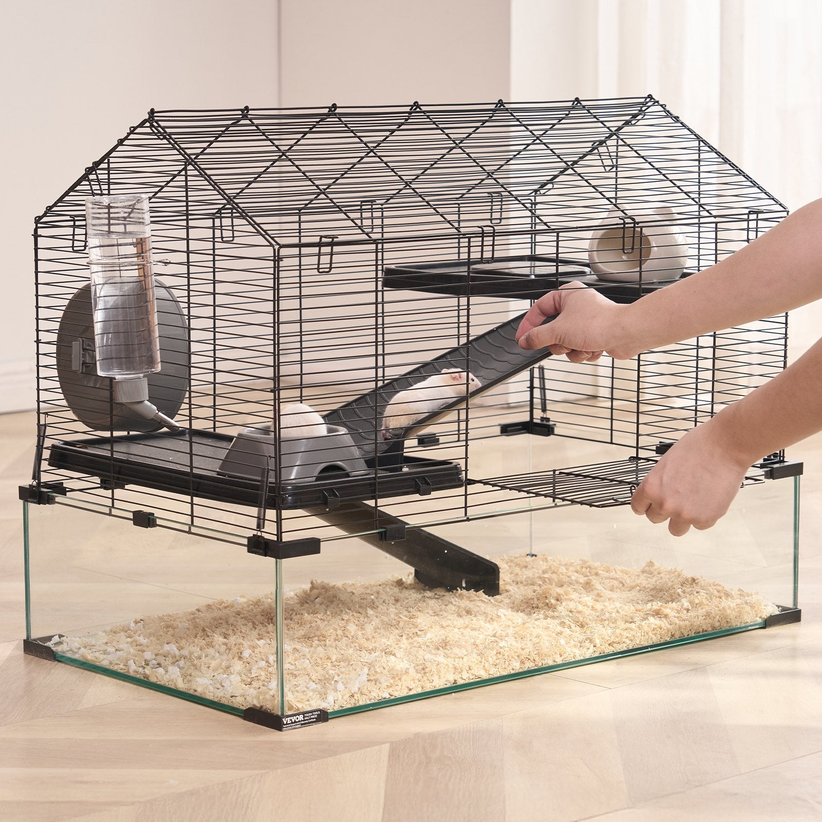 Transparent 360° Hamster Cage with Ventilation, Portable Habitat for Small Pets, Easy-to-Clean Glass & Metal Design, Includes Water Bottle