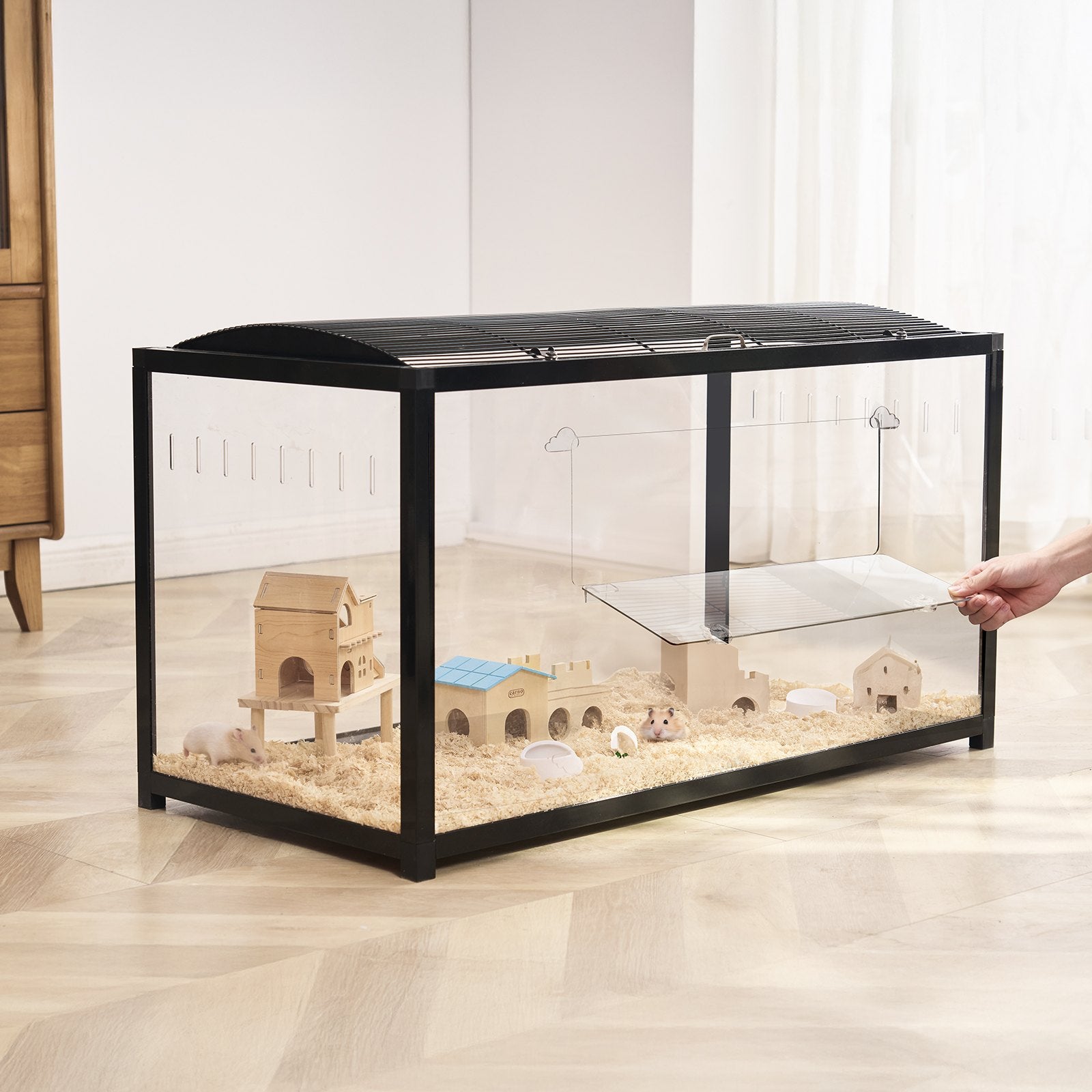 Transparent Hamster Habitat with 360° View, Spacious & Ventilated Cage for Small Pets - Easy Clean, Portable Home for Rats & Guinea Pigs