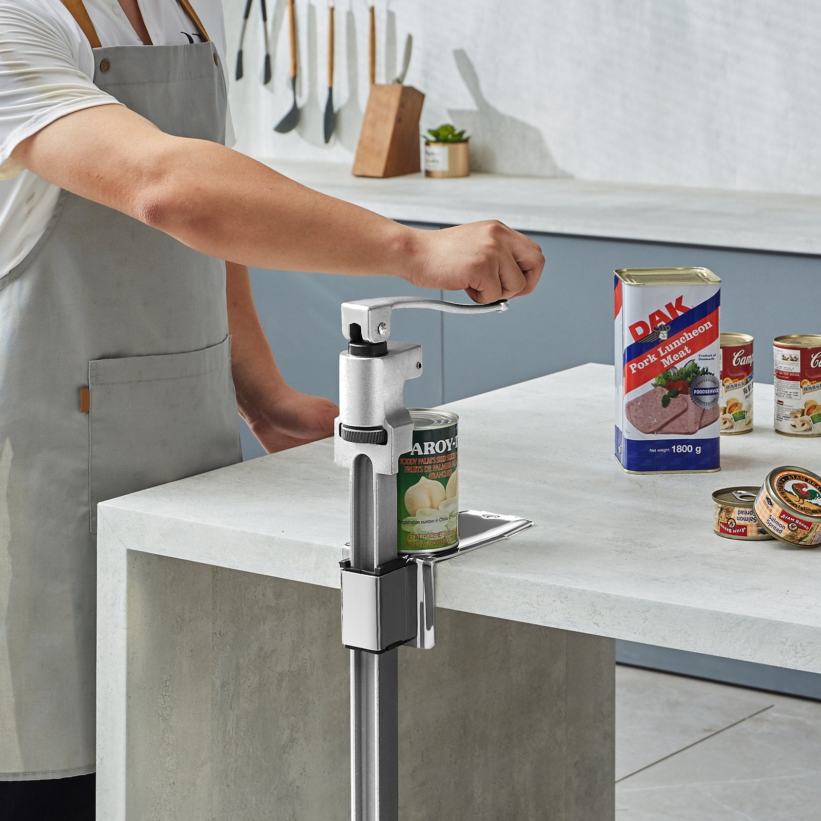 Heavy Duty Manual Can Opener with Adjustable Height for Large Cans, Ideal for Restaurants and Bars, Industrial Grade, Easy to Use and Clean